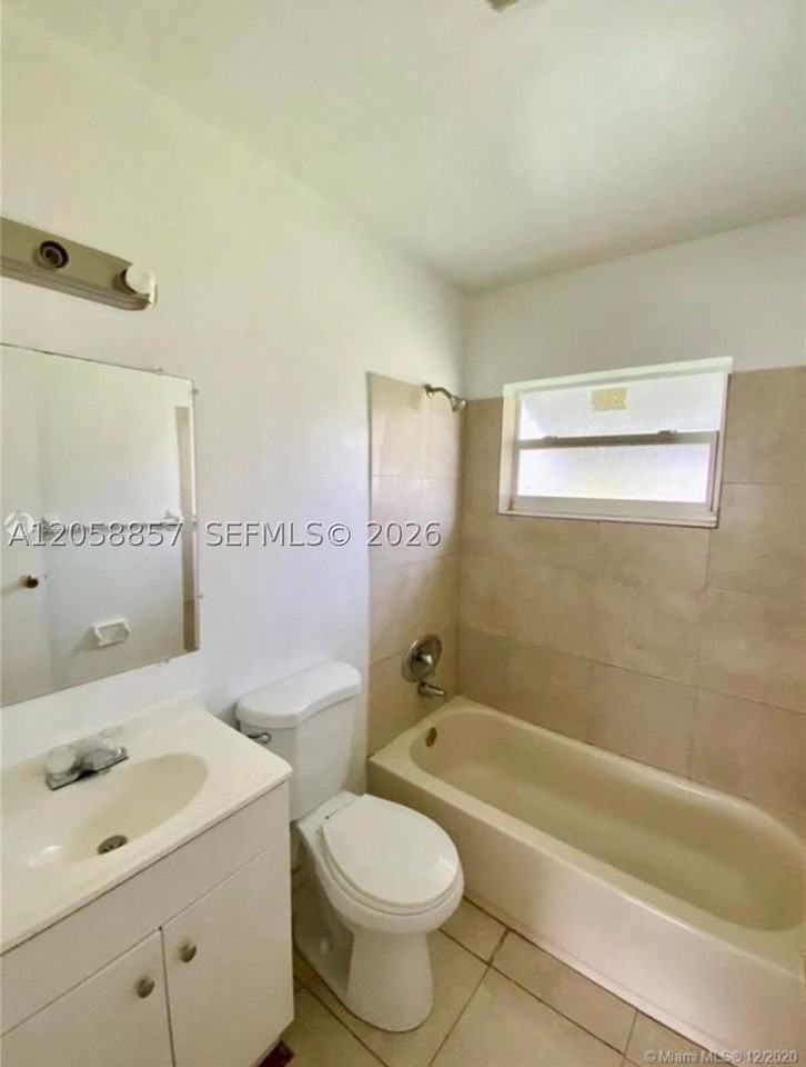 4141 Sw 20th St #3 - Photo 7 of 7