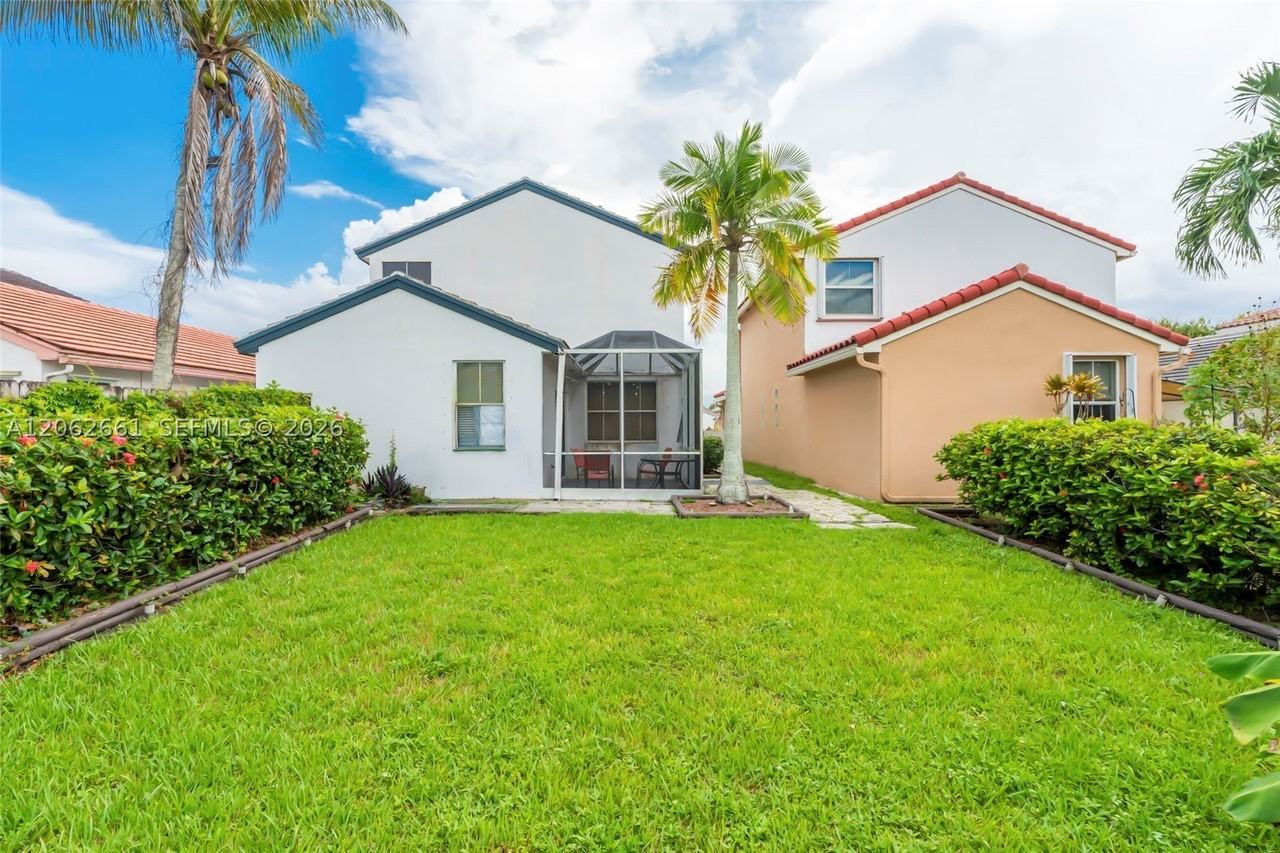 18451 Nw 22nd St - Photo 2 of 41