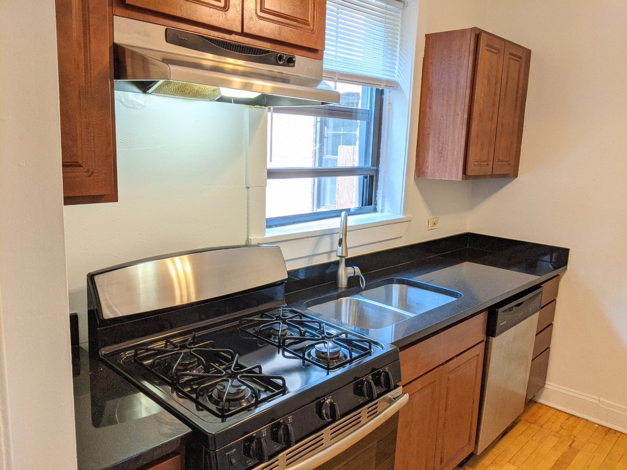 800 Sherman Ave #802S2 - Photo 3 of 8