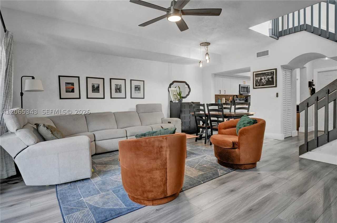 11838 Sw 99th St #11838 - Photo 5 of 26