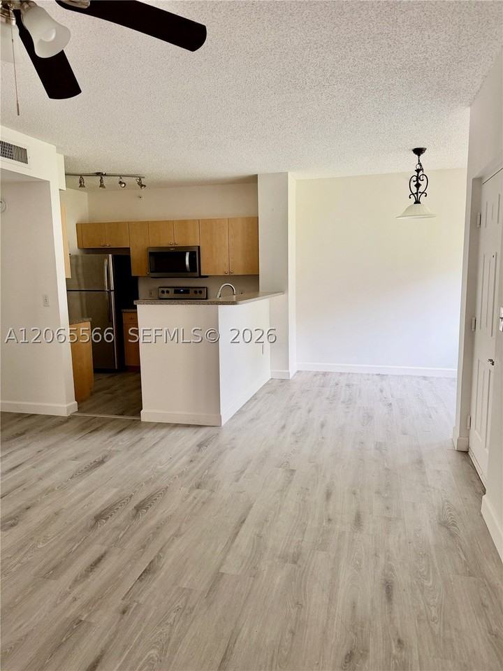 8010 N Nob Hill Rd #102 - Photo 7 of 23