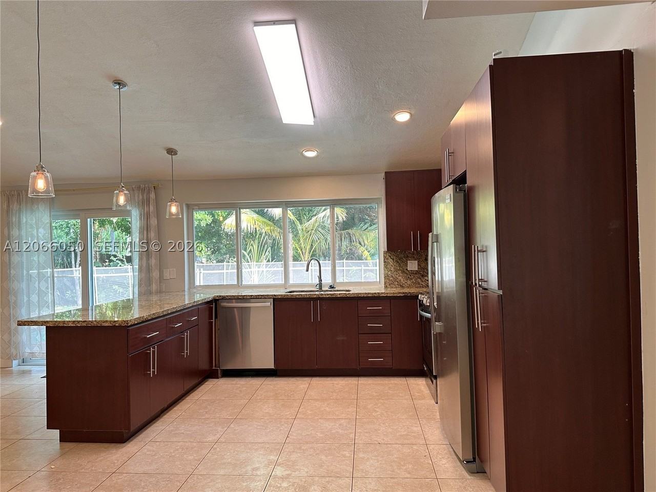 11907 Jennifer Way #1 - Photo 4 of 26