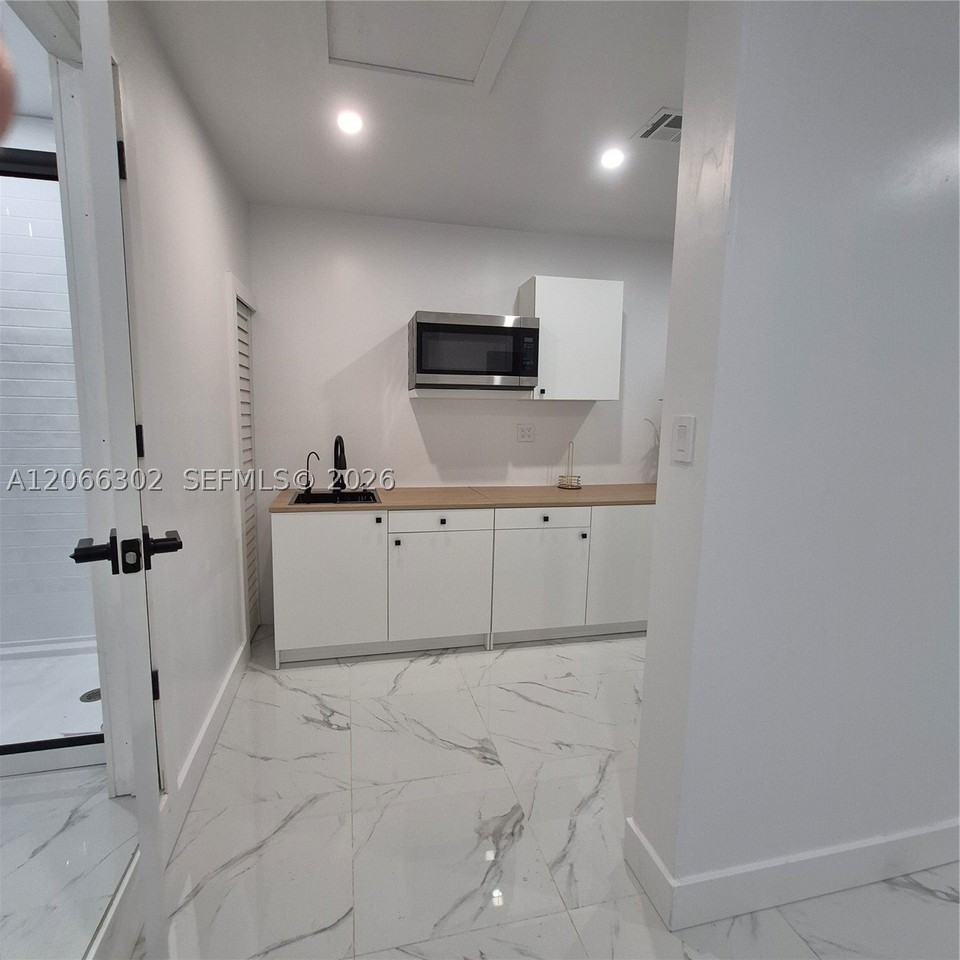 8220 Nw 199th St #8220 - Photo 5 of 11