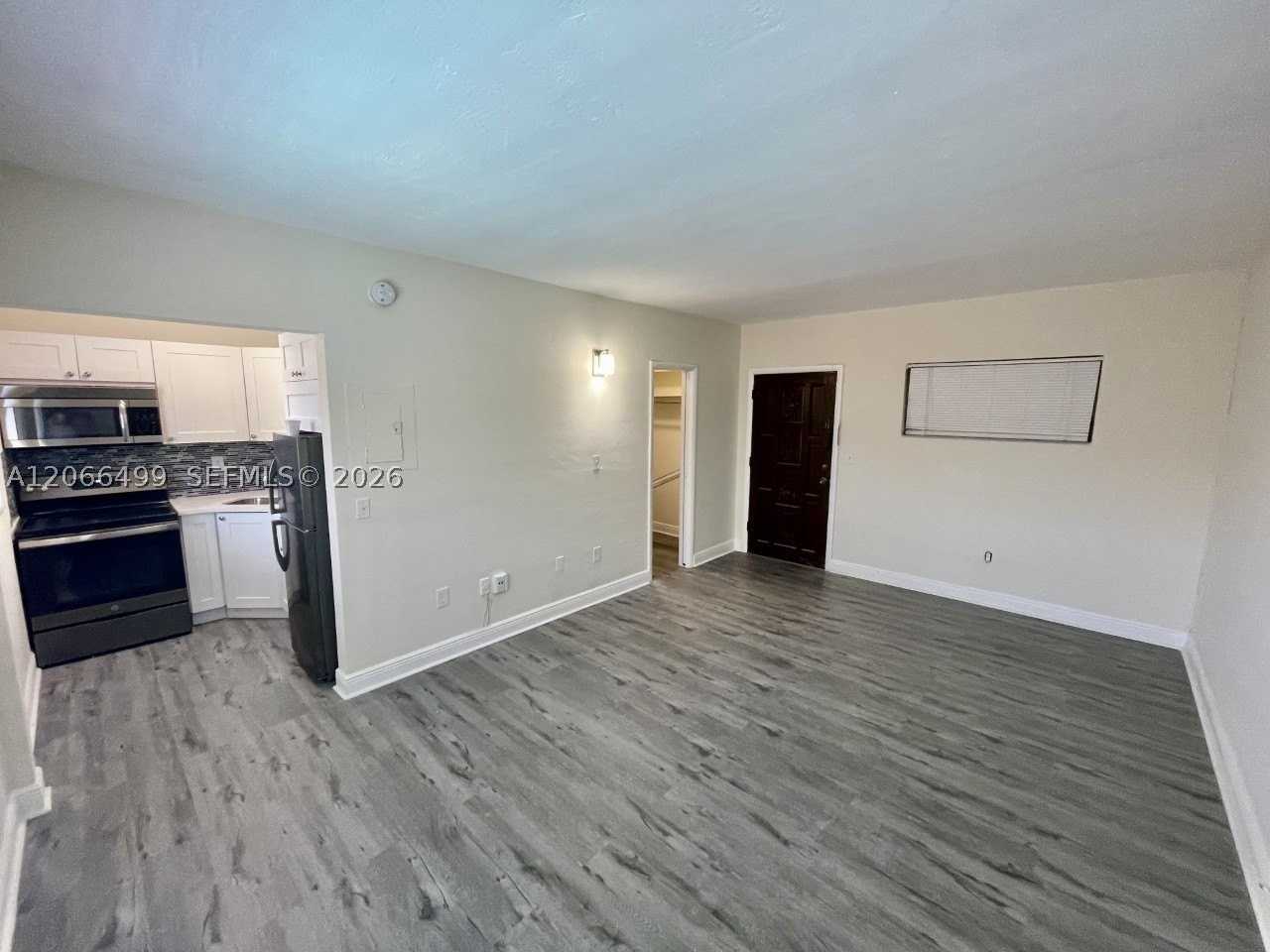 218 Santillane Ave #21 - Photo 6 of 16