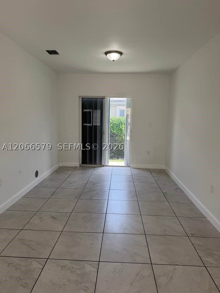 2635 Nw 24th Ave - Photo 7 of 15