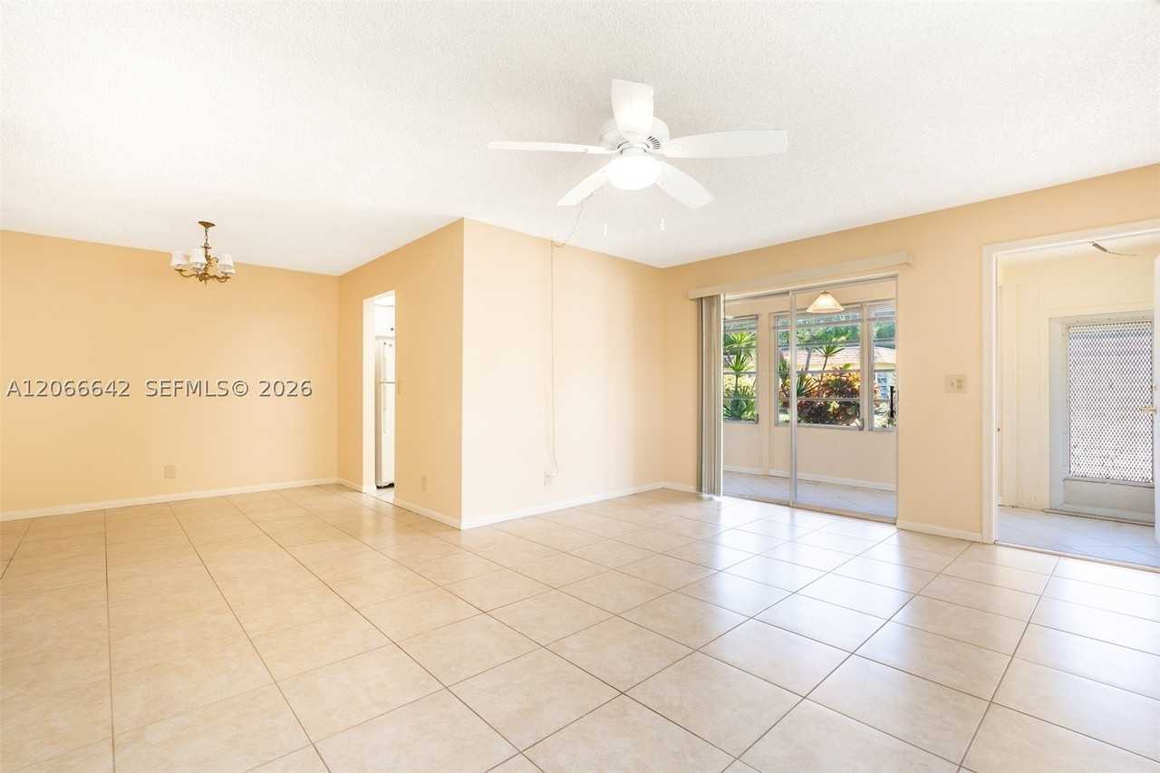 3645 Sw Natura Ave #D - Photo 6 of 29