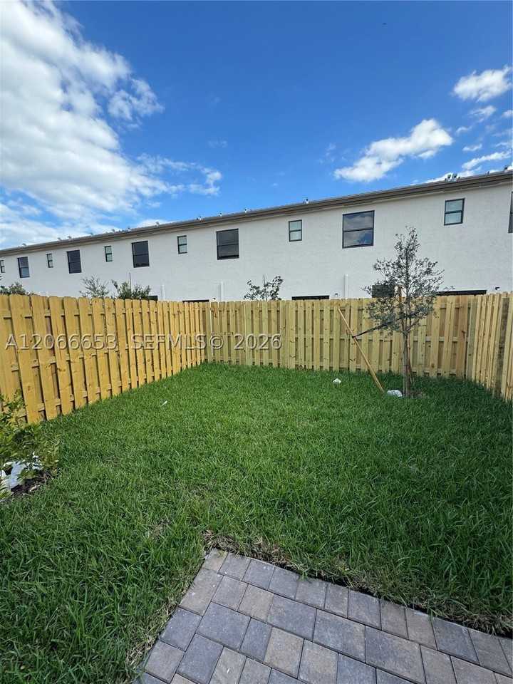 23379 Sw 128th Ave #23379 - Photo 6 of 15