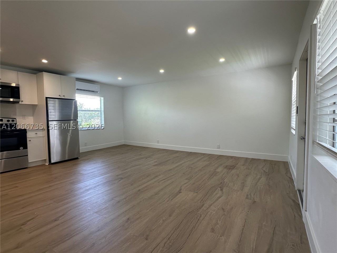 1413 N Dixie Hwy #5 - Photo 6 of 26