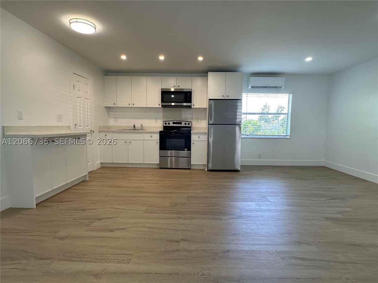 1413 N Dixie Hwy #5 - Photo 7 of 26