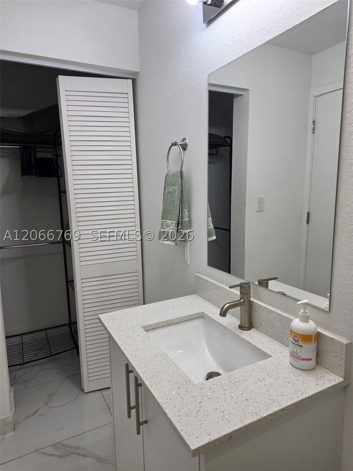 25885 Sw 144th Ct #1 - Photo 6 of 9