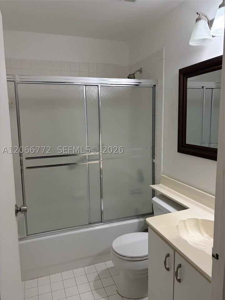 5016 Rose Hill Dr #2303 - Photo 4 of 11