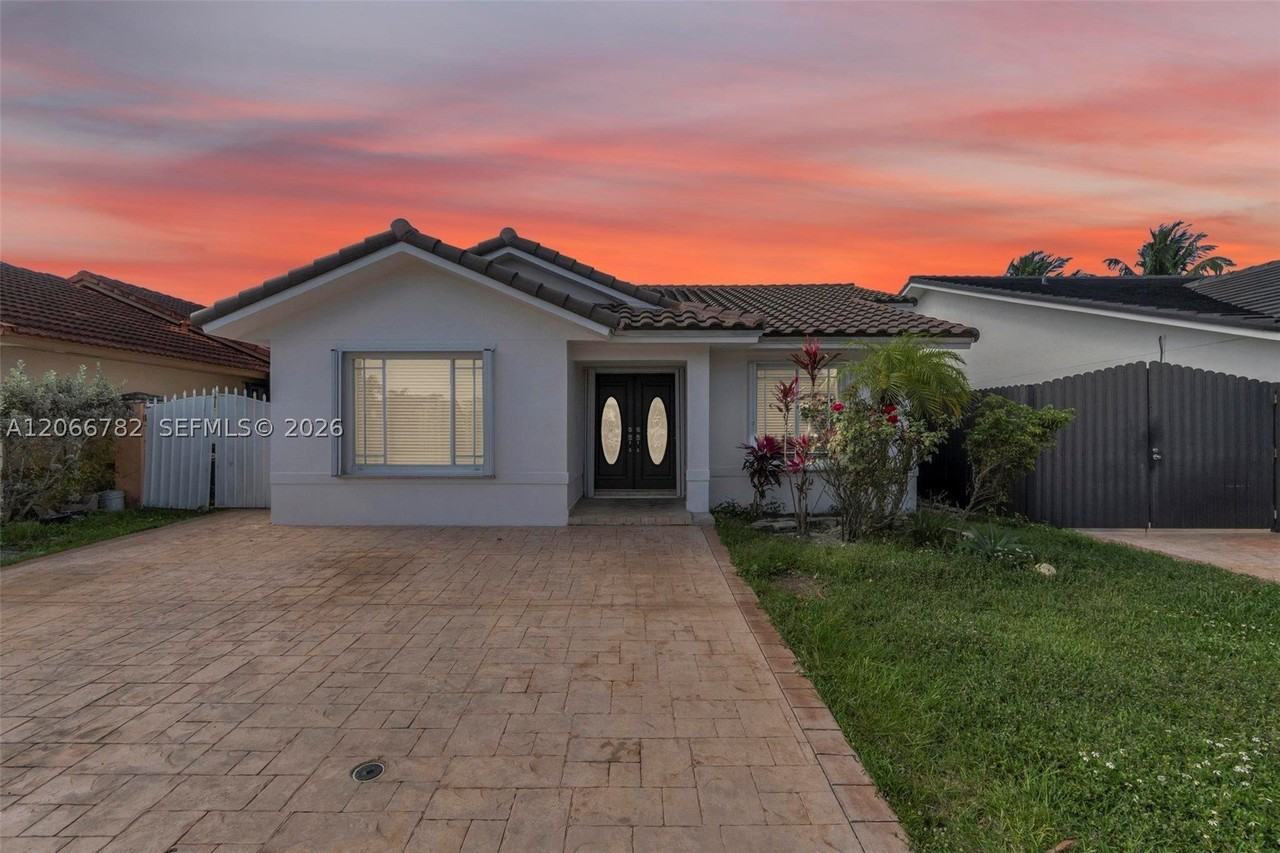 14480 Sw 115th Ter #0 - Photo 3 of 33