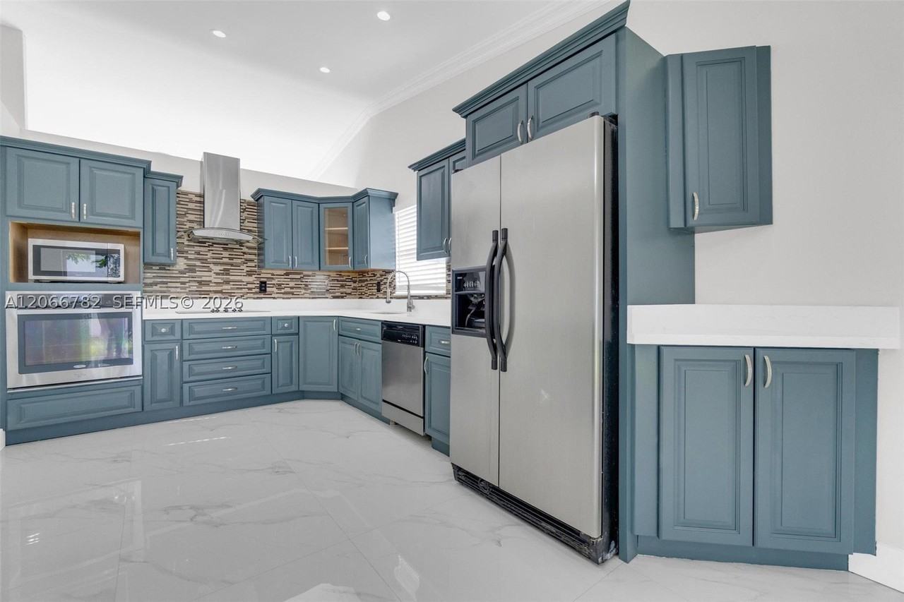 14480 Sw 115th Ter #0 - Photo 4 of 33