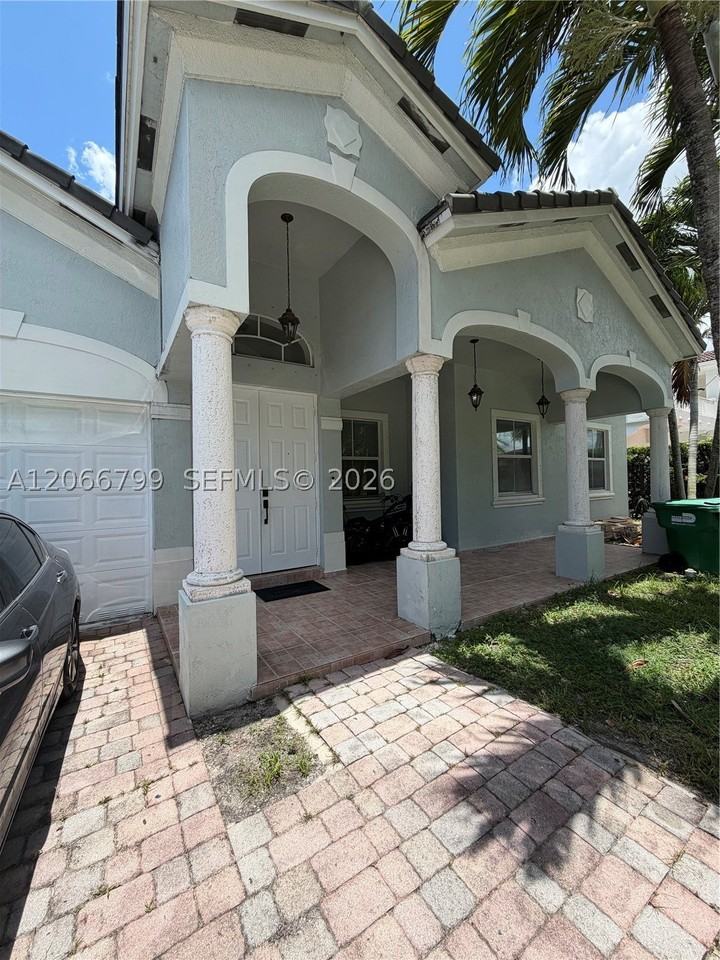 8208 Sw 166th Pl - Photo 2 of 24