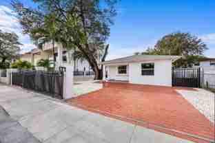 3072 Nw 14th St #REAR - Photo 1 of 1