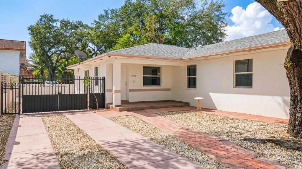 3072 Nw 14th St #REAR - Photo 2 of 18