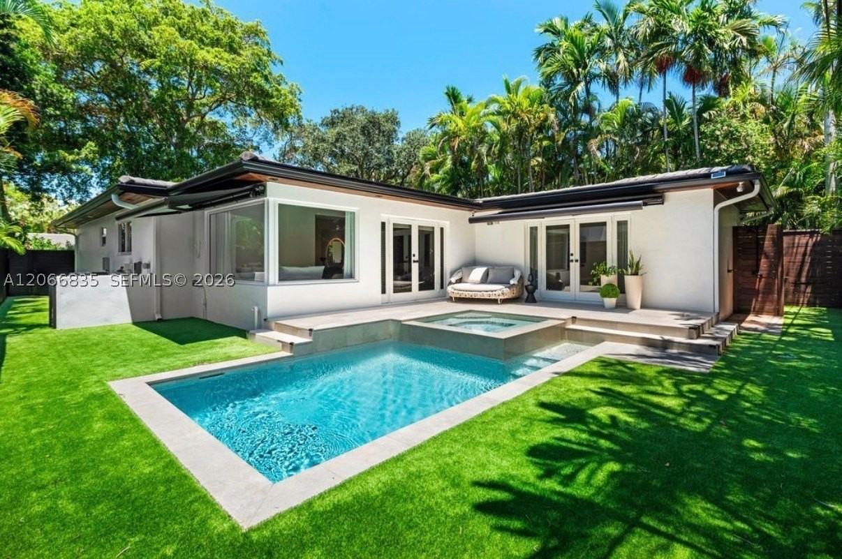 5711 Michelangelo St - Photo 6 of 32