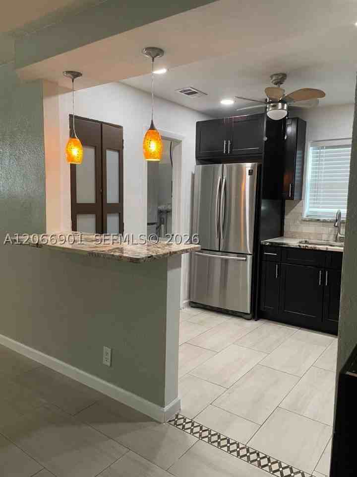 5271 Ne 8th Ter - Photo 6 of 15
