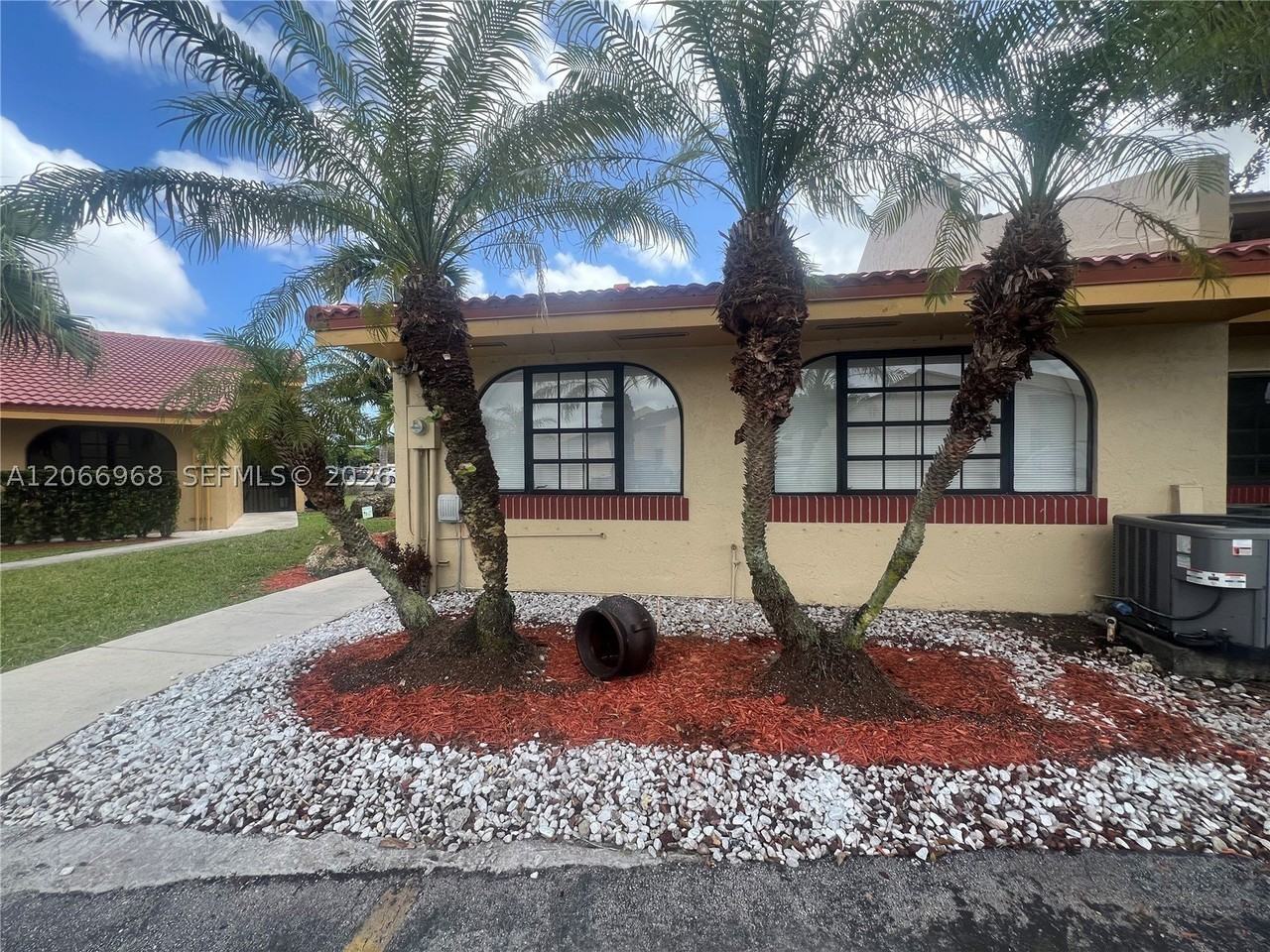 11720 Sw 103rd Ln - Photo 3 of 17