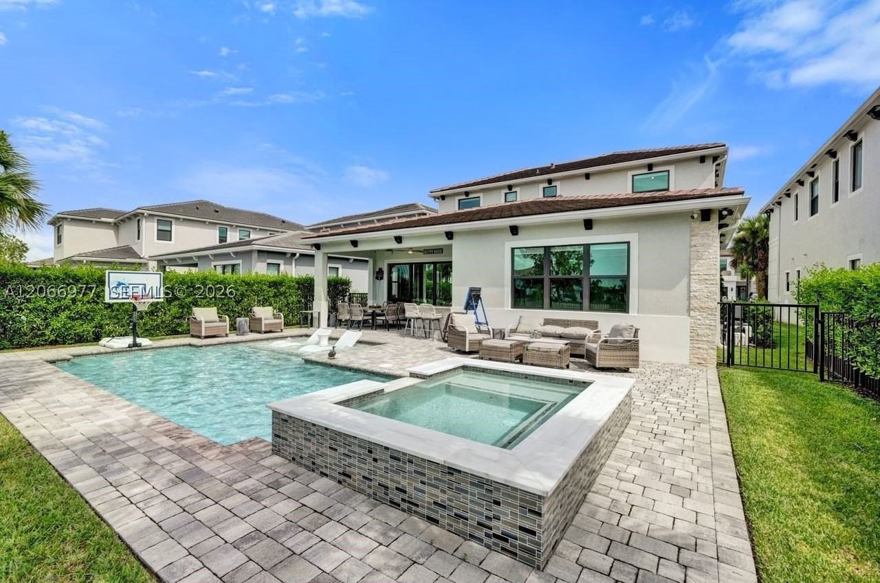 12474 Solana Bay Cir - Photo 2 of 50