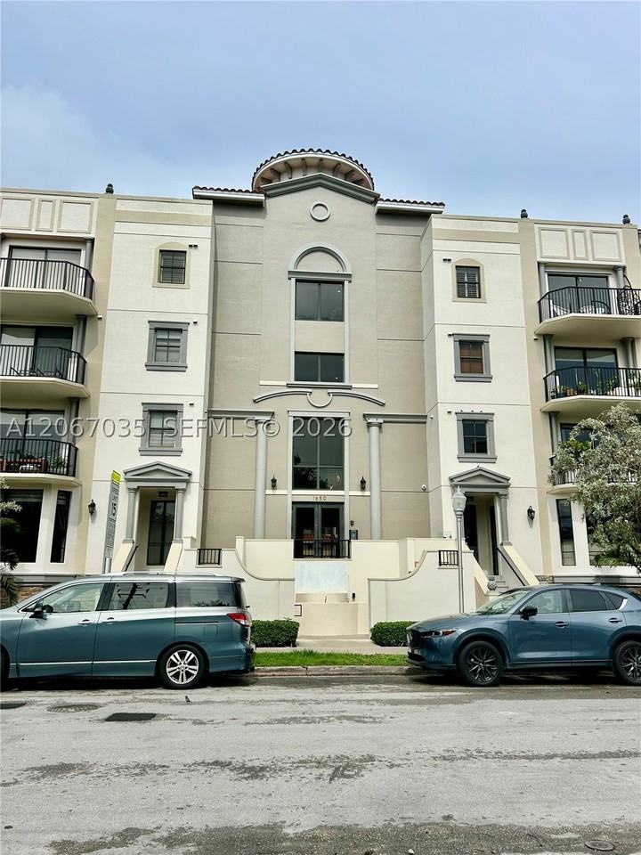 1650 Galiano St #307 - Photo 4 of 49