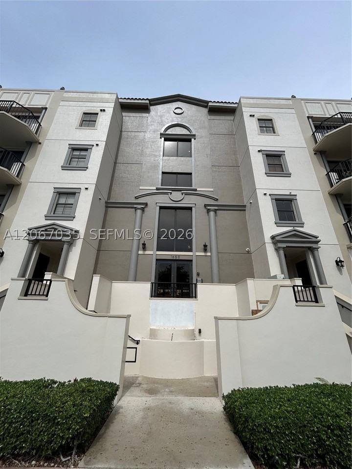 1650 Galiano St #307 - Photo 6 of 49