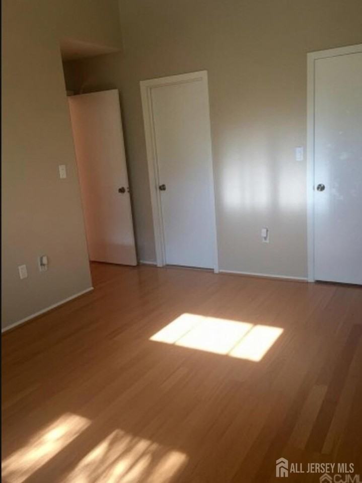 3081 Cypress Ct - Photo 7 of 10