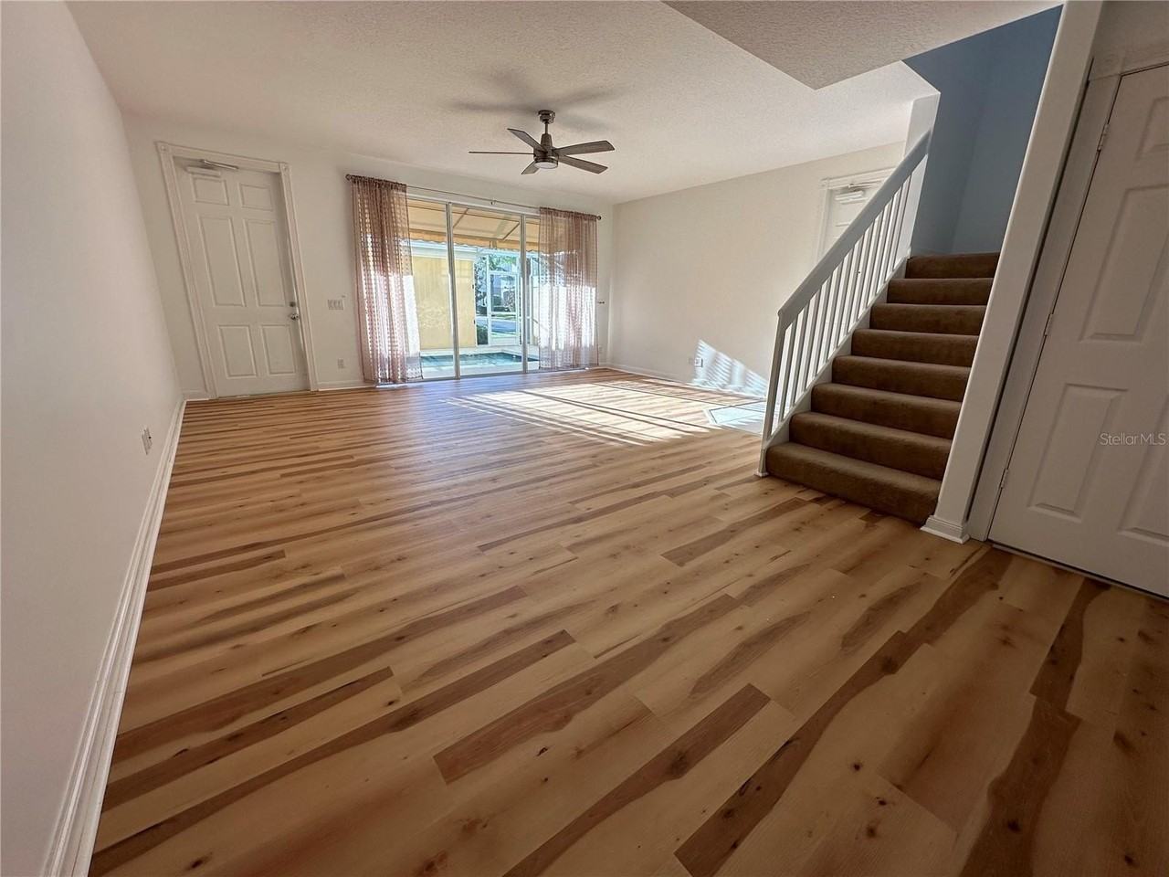 7776 Andora Dr - Photo 4 of 32
