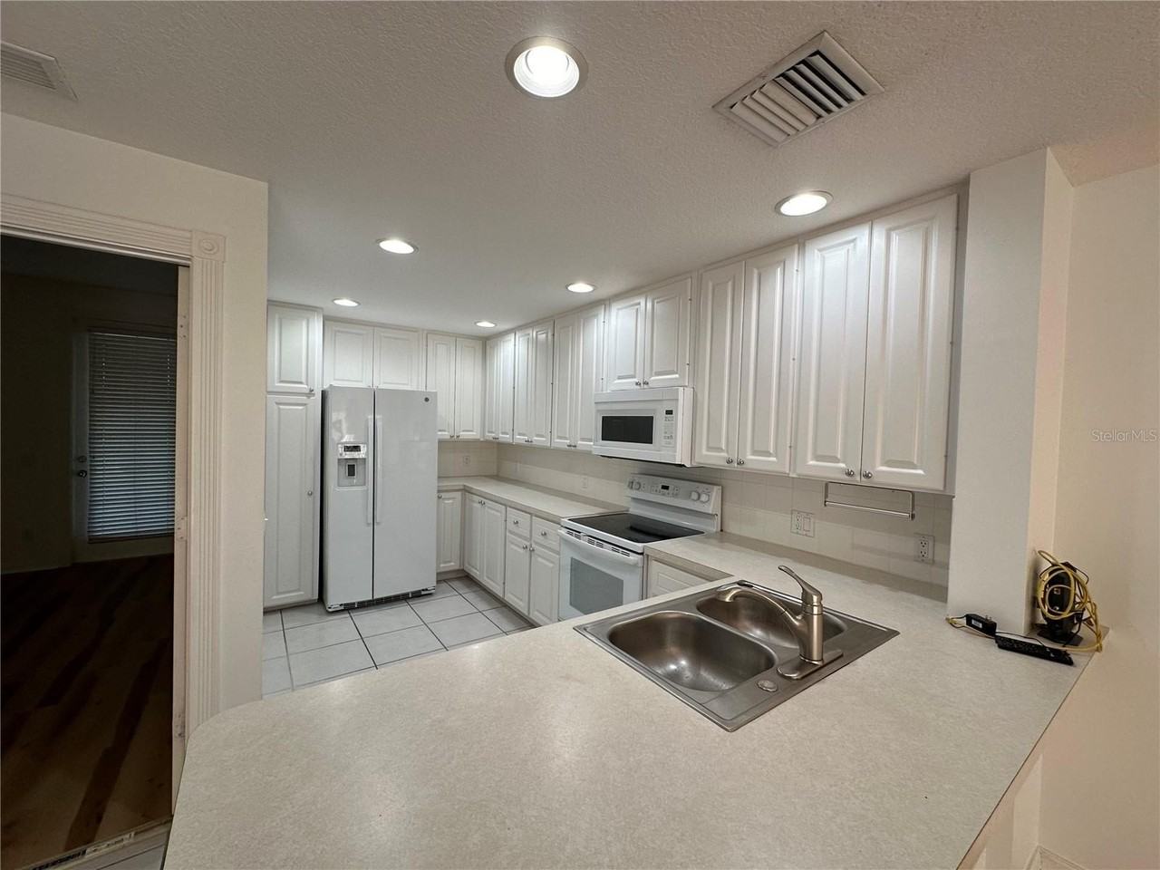 7776 Andora Dr - Photo 5 of 32