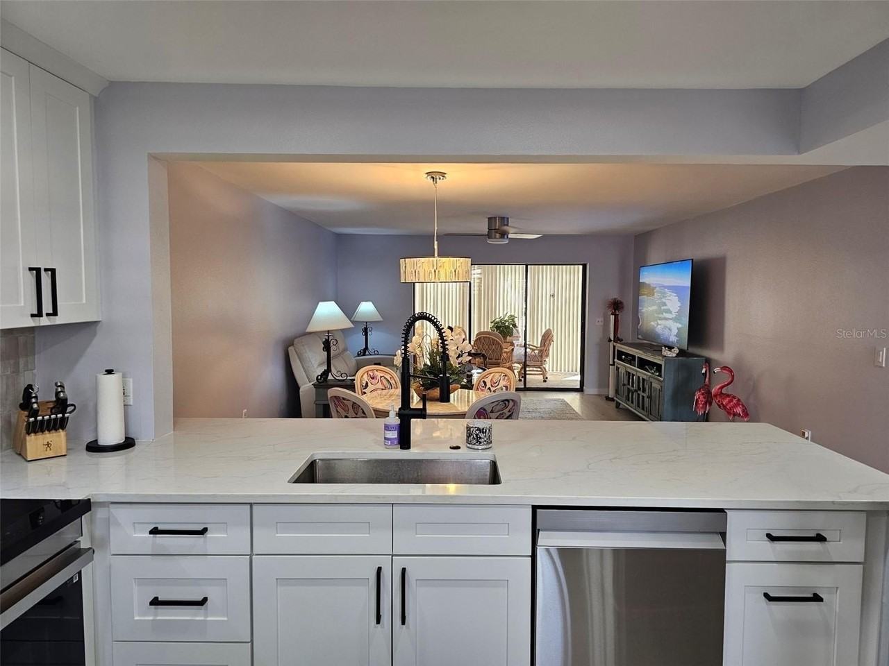 153 Wild Palm Dr #1610 - Photo 7 of 39