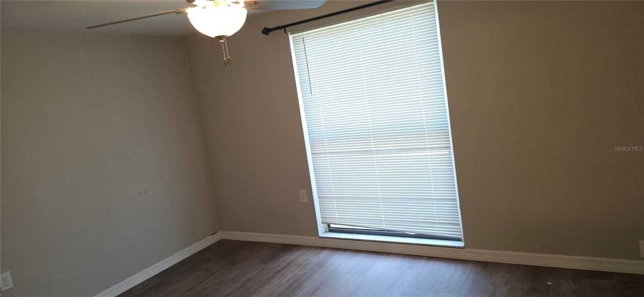 10021 Cherry Creek Ln - Photo 4 of 10
