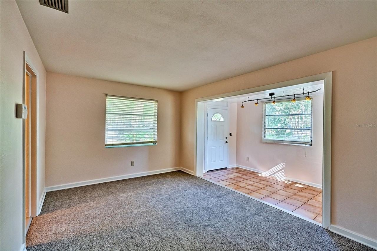 725 Nw 33rd Ave - Photo 3 of 25