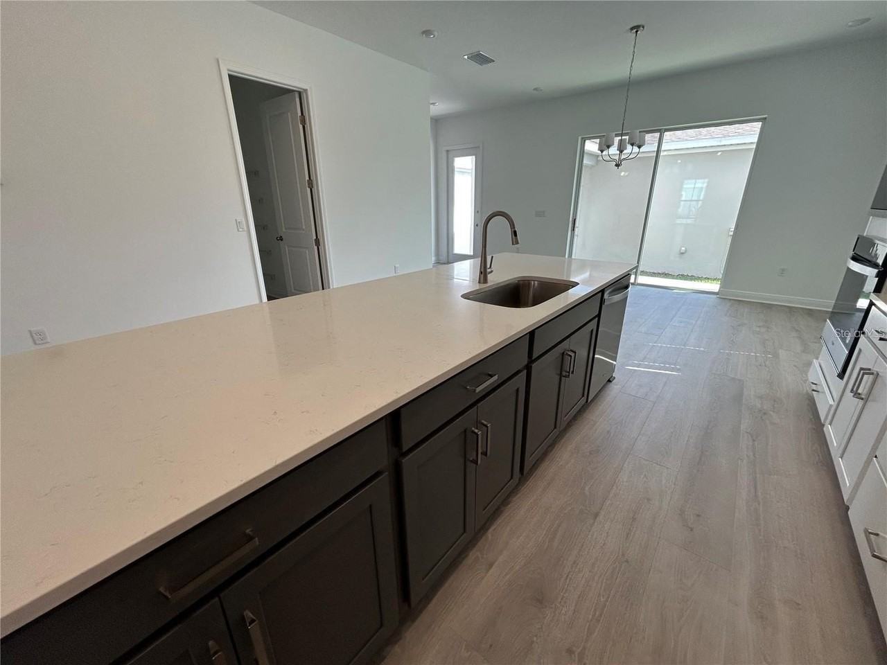 16902 Hamlin Oasis Loop - Photo 5 of 21