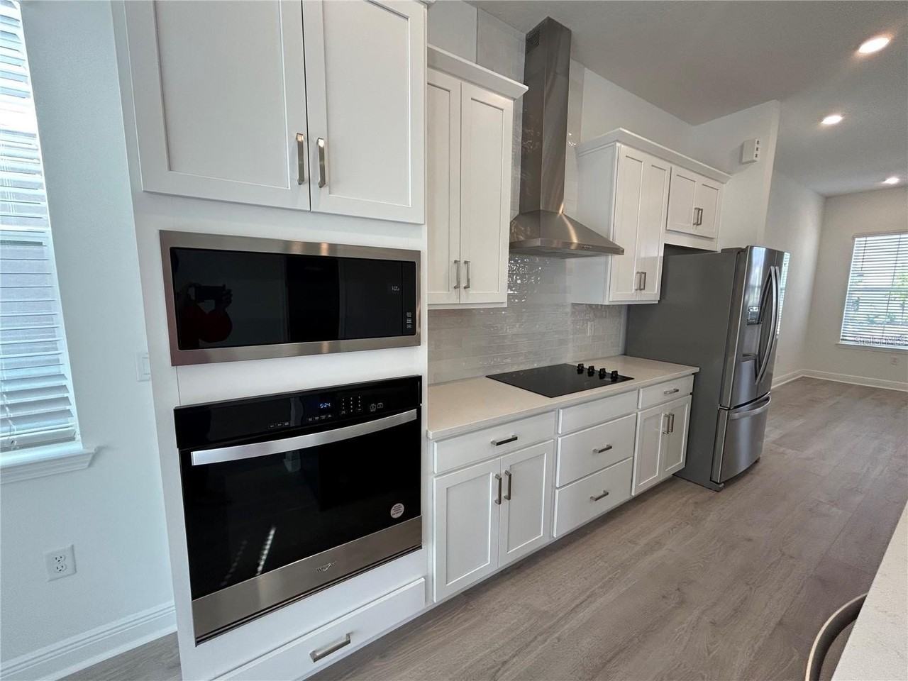 16902 Hamlin Oasis Loop - Photo 6 of 21