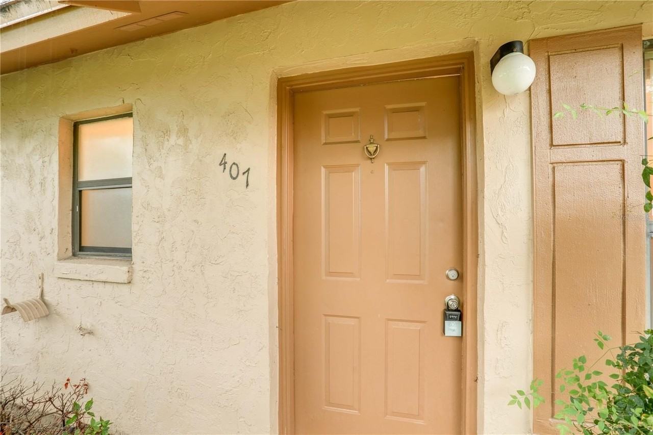 407 Douglas Way #66 - Photo 3 of 15