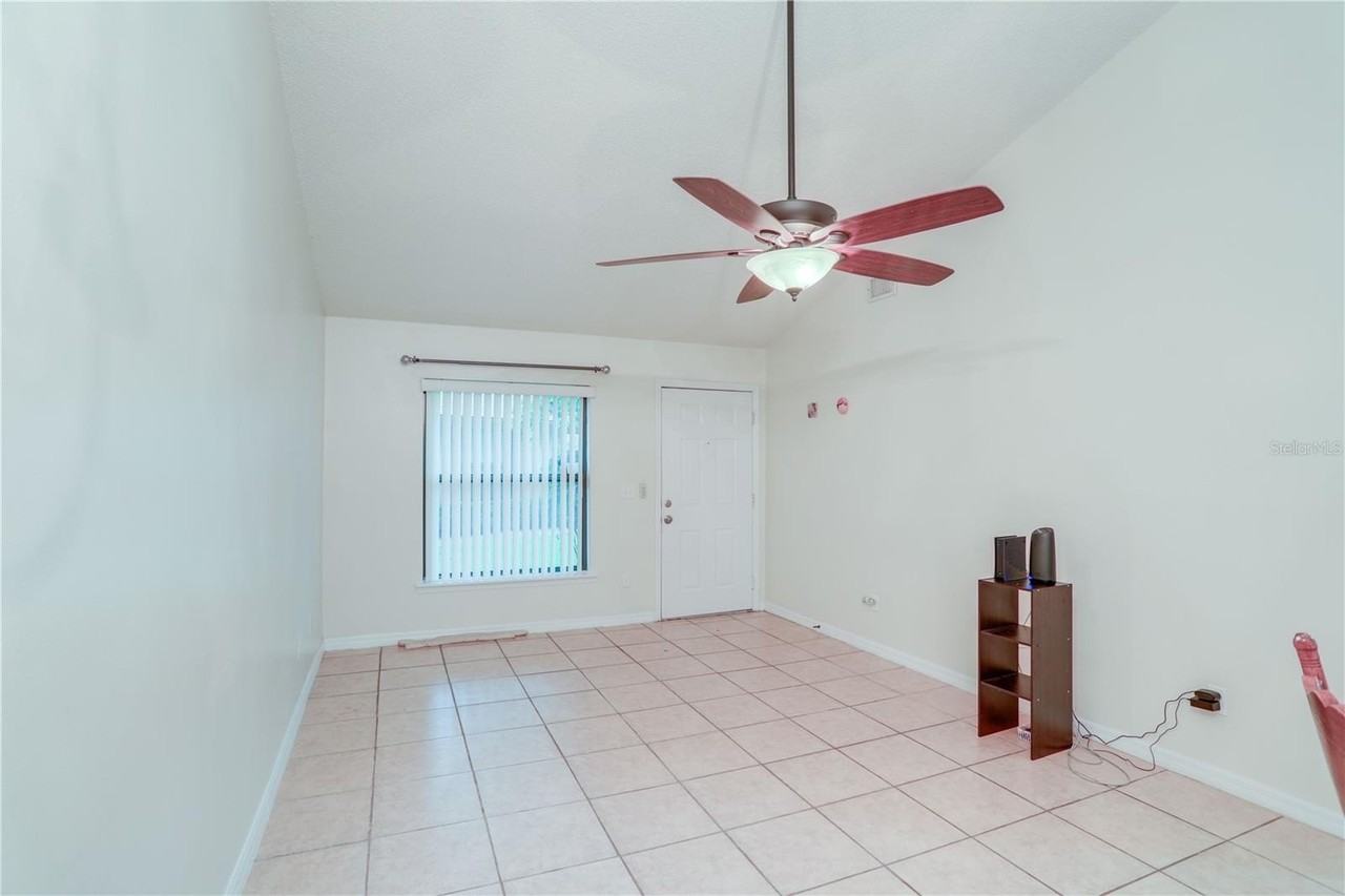 407 Douglas Way #66 - Photo 5 of 15