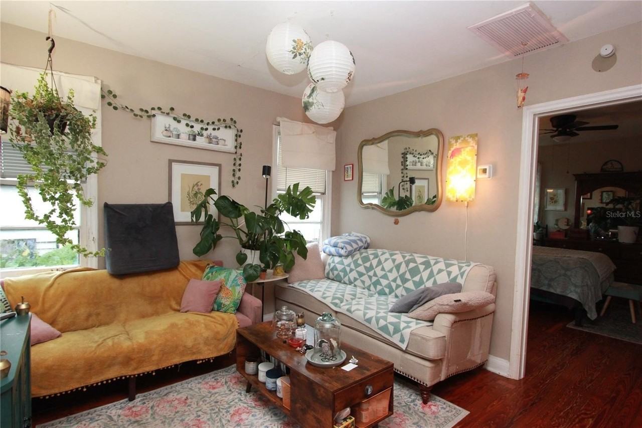 419 E Gore St - Photo 4 of 17