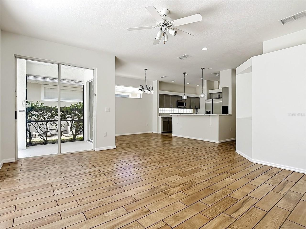 2944 Sunset Vista Blvd - Photo 5 of 41