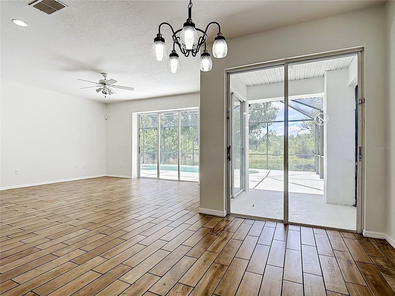2944 Sunset Vista Blvd - Photo 6 of 41