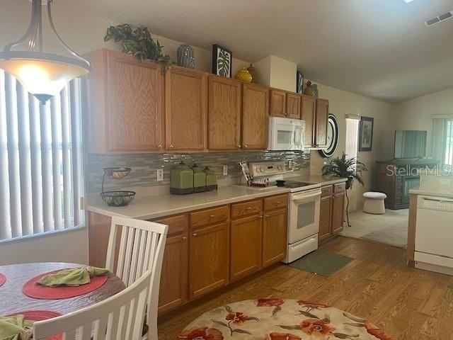 9015 Sw 96th Ter - Photo 4 of 20