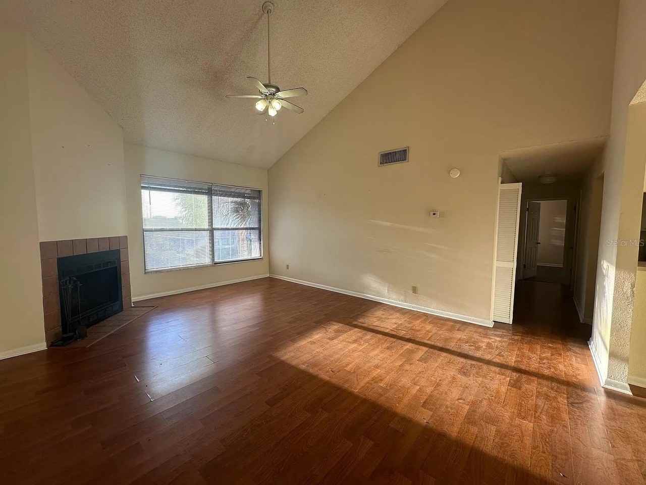 2050 San Marcos Dr Se #214 - Photo 2 of 11