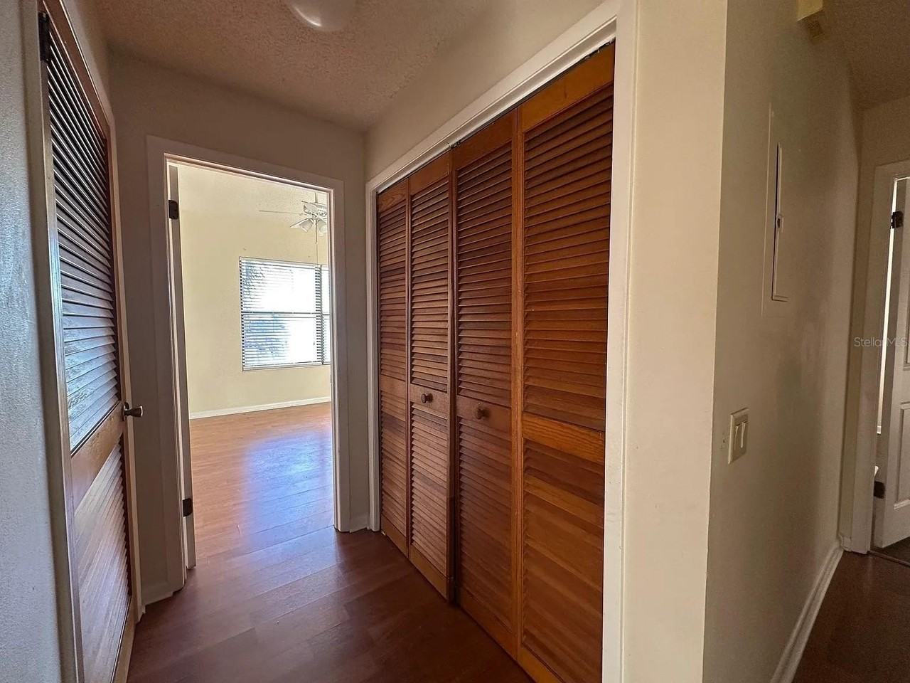 2050 San Marcos Dr Se #214 - Photo 5 of 11