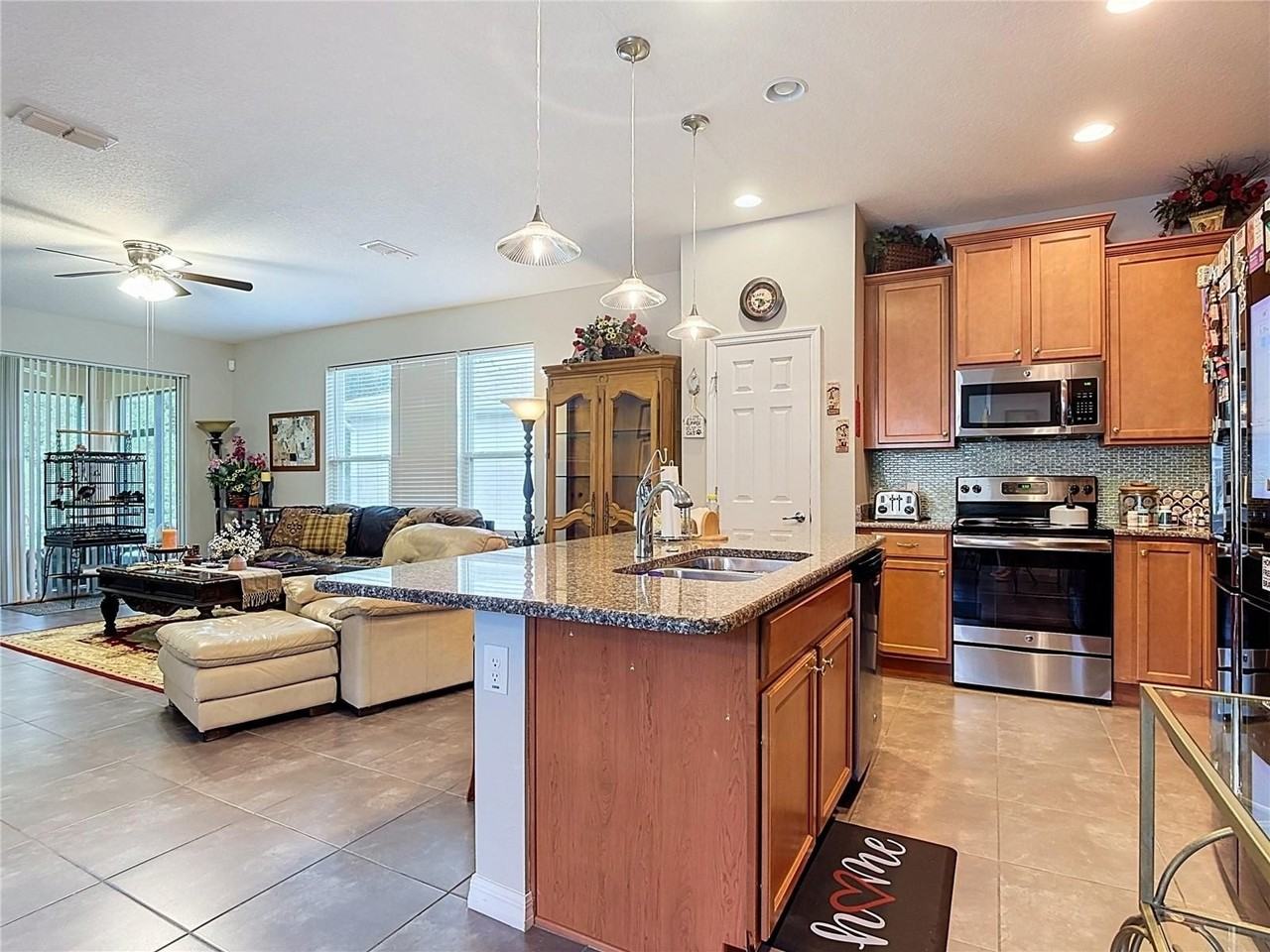 700 Shady Canyon Way - Photo 4 of 50