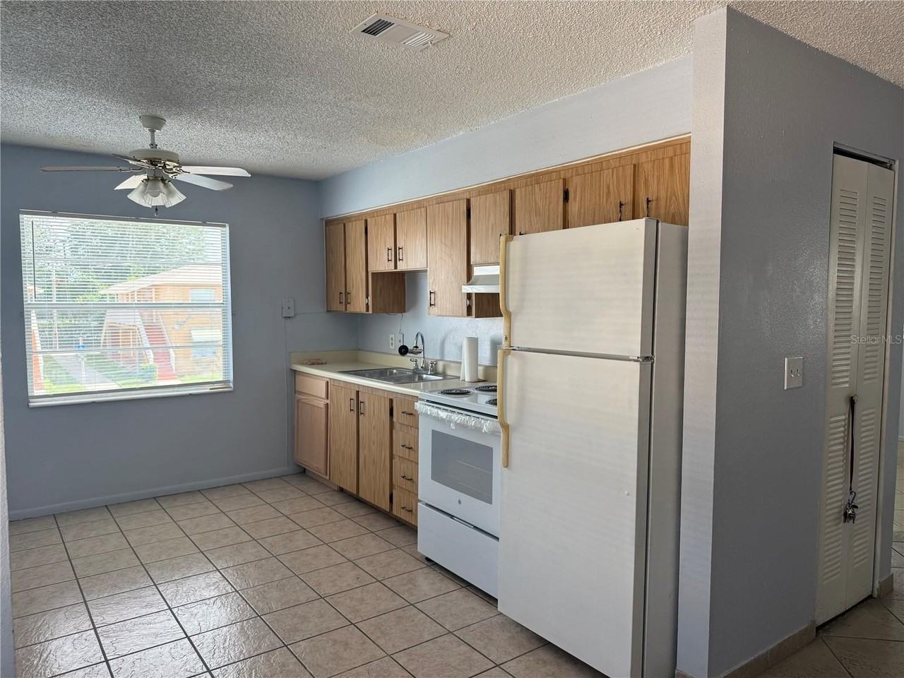 708 Michigan Ct #3 - Photo 3 of 7