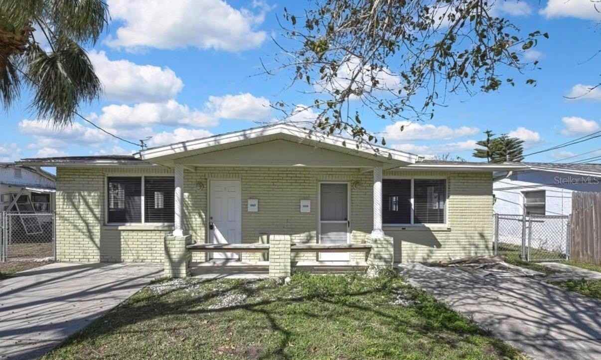 12527 1st Isle - Photo 2 of 30