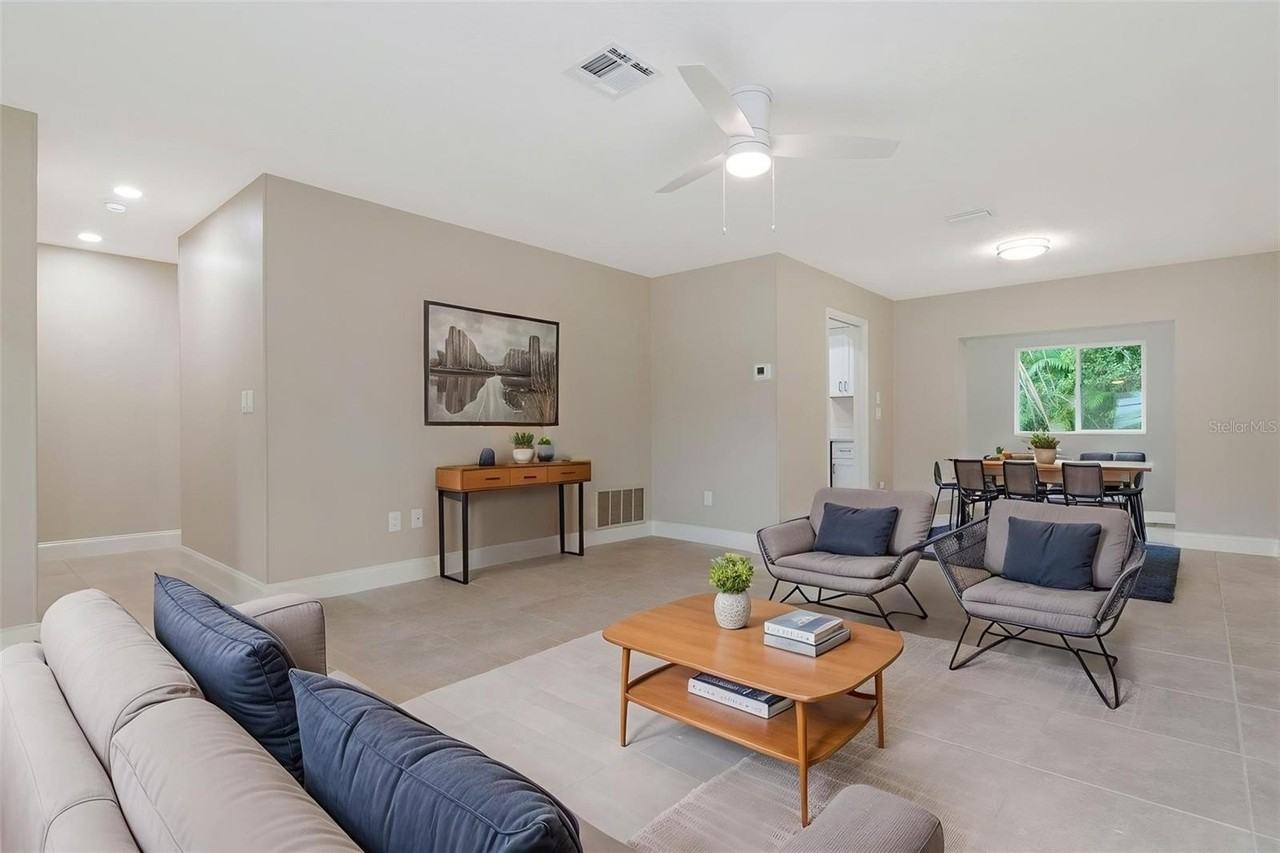 2958 Dundee Dr - Photo 6 of 50