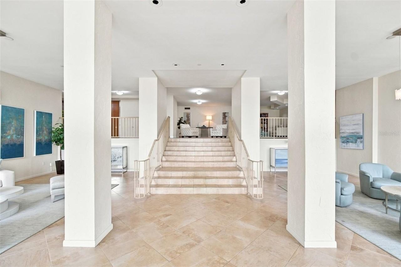 707 S Gulfstream Ave #207 - Photo 2 of 50