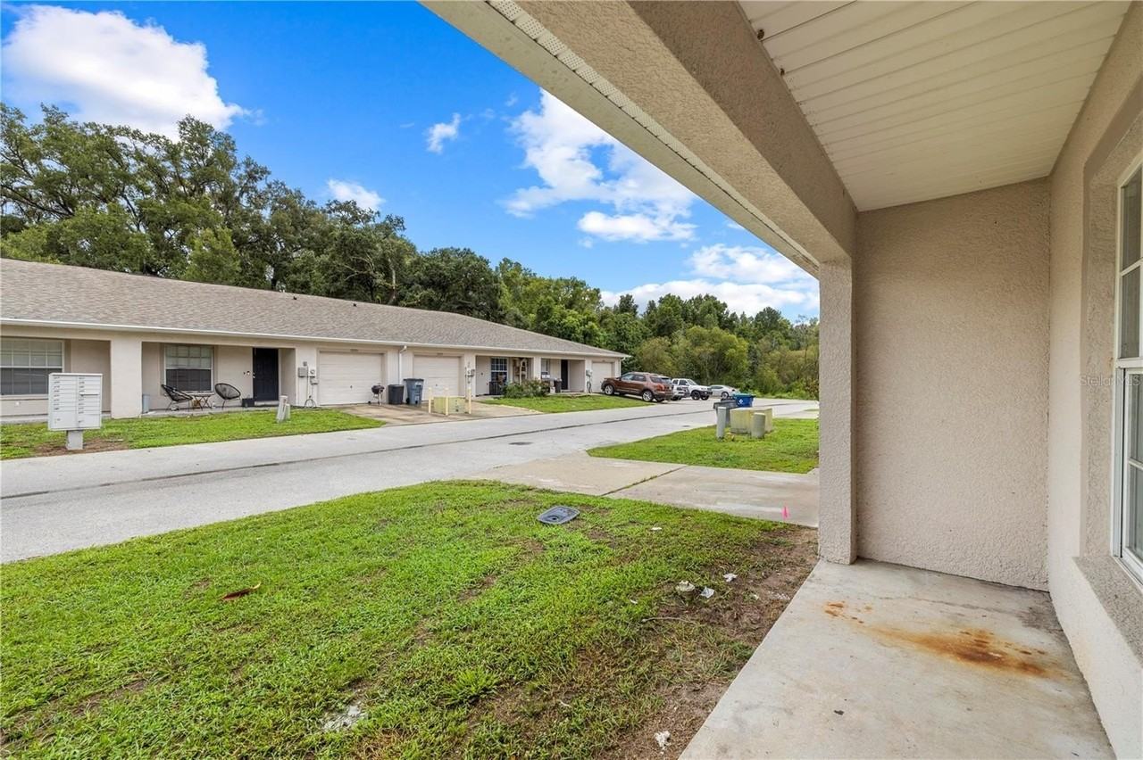 37228 Grassy Hill Ln - Photo 5 of 31