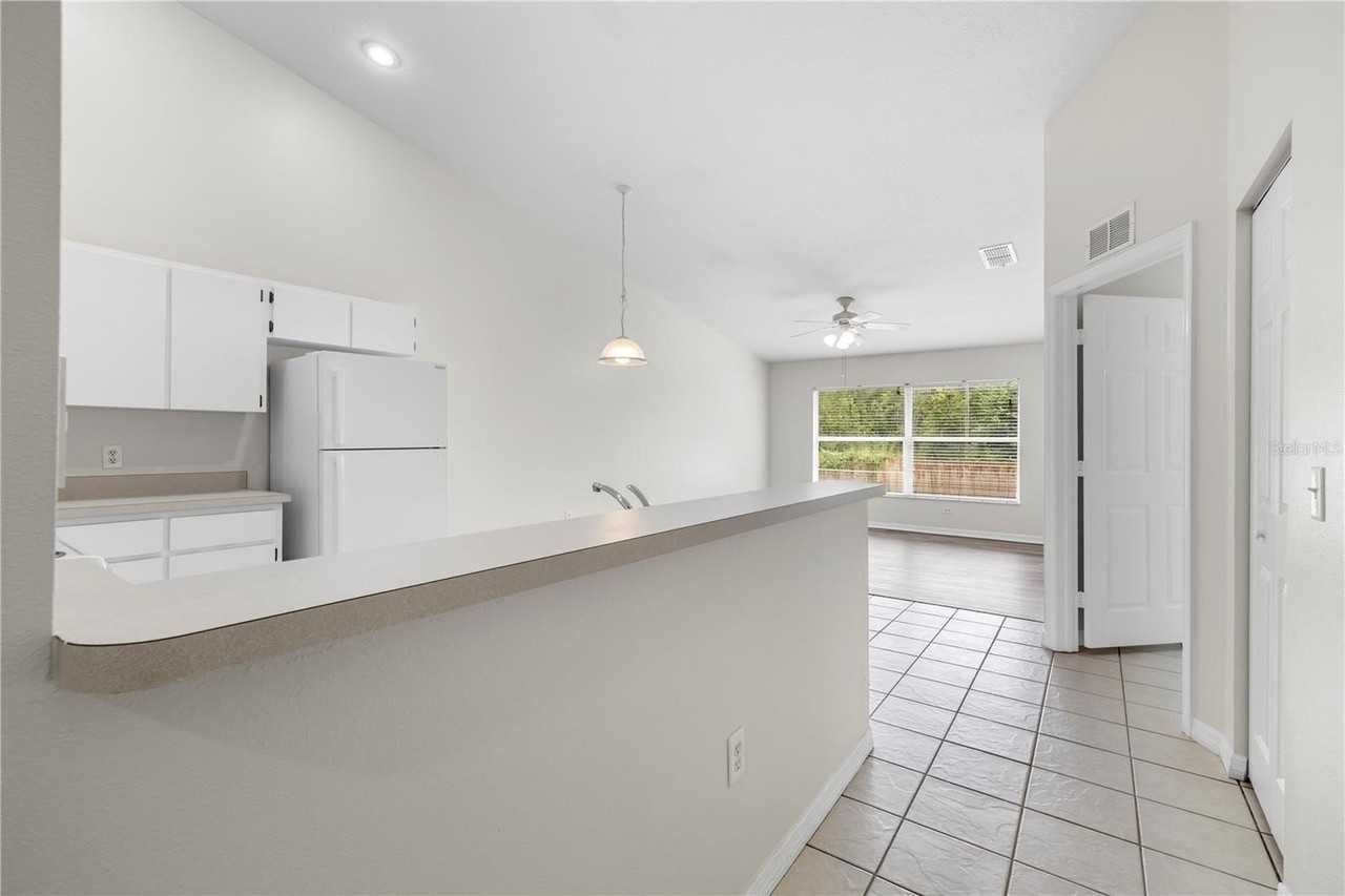 37228 Grassy Hill Ln - Photo 7 of 31