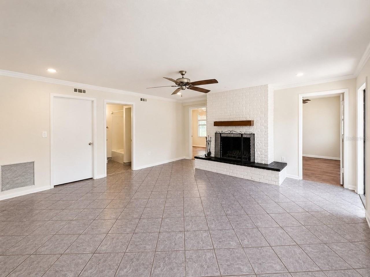 7301 N Dartmouth Ave - Photo 2 of 18